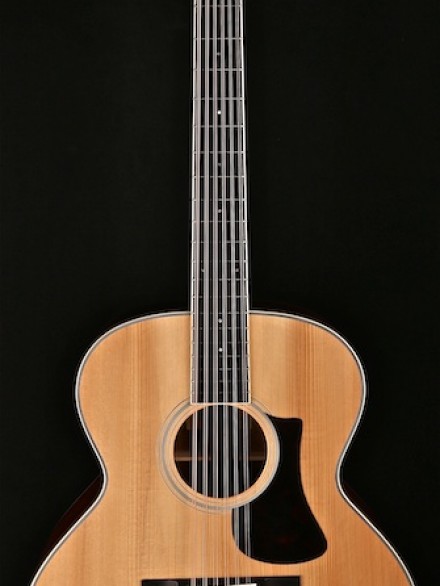 12-String Jumbo with Pickup