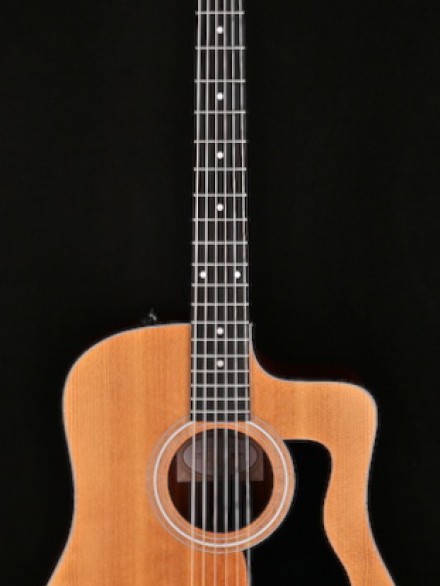 2015 110CE SOLID SPRUCE TOP NO CASE