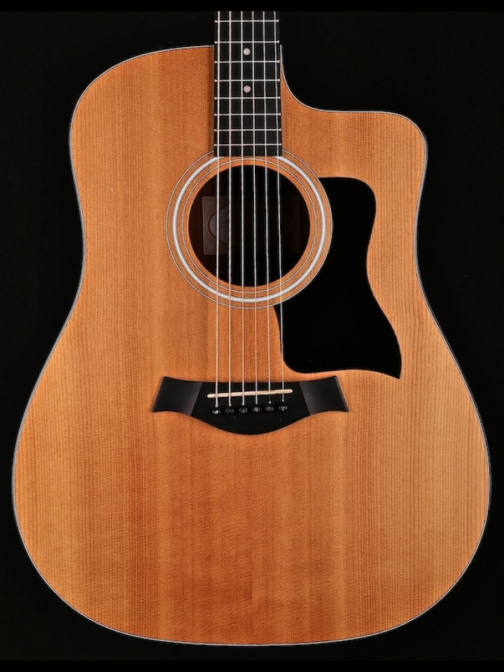 2015 110CE SOLID SPRUCE TOP NO CASE