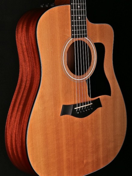 2015 110CE SOLID SPRUCE TOP NO CASE