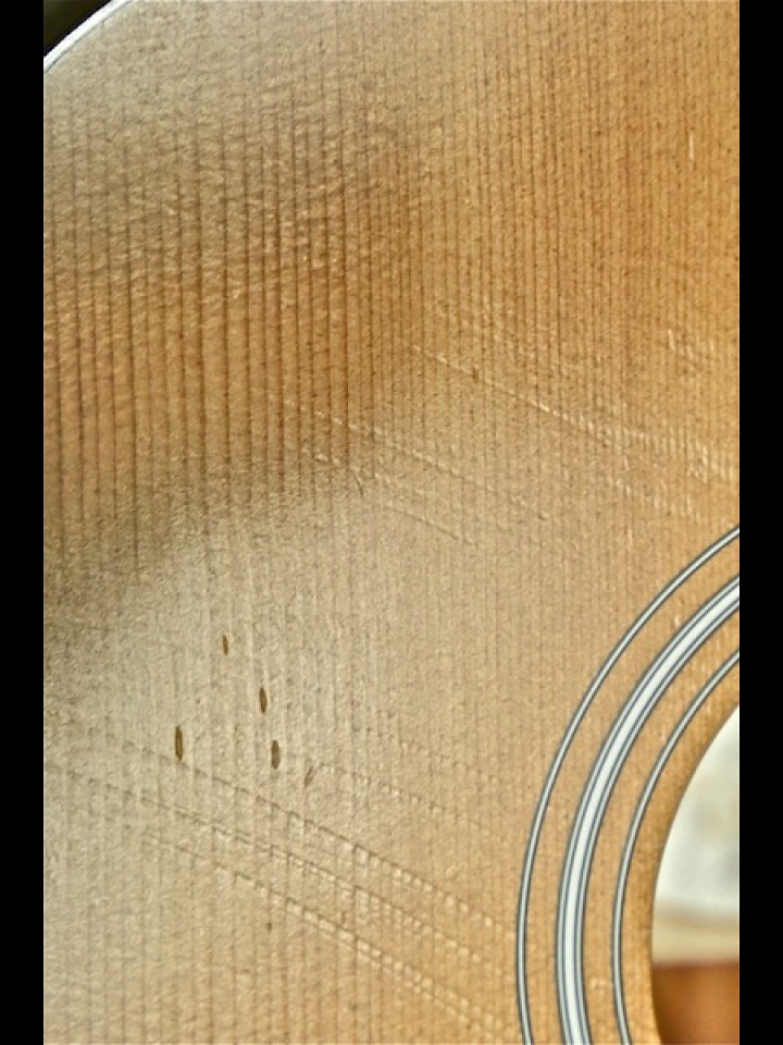 2015 110CE SOLID SPRUCE TOP NO CASE