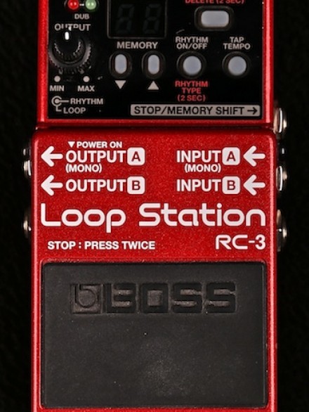 USED LOOP STATION WITH POWER S UPPLY